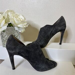 Saks Fifth Avenue Charcoal Suede Heels